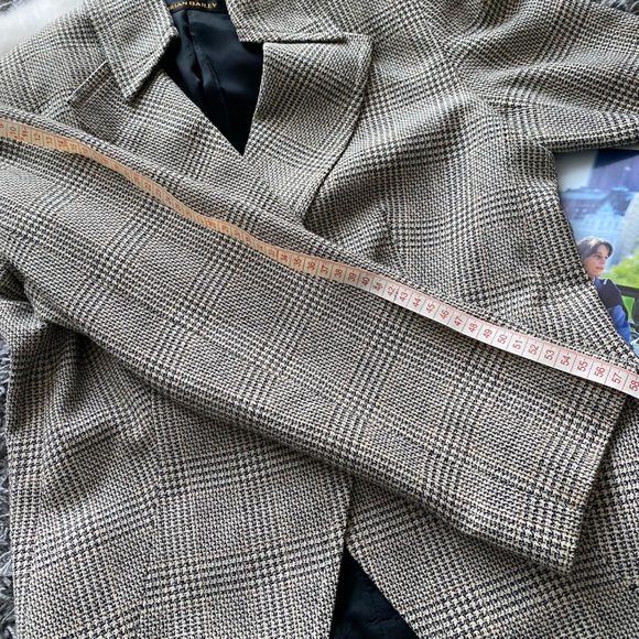 Brian Bailey Plaid Wool Blazer - Picture 9 of 10